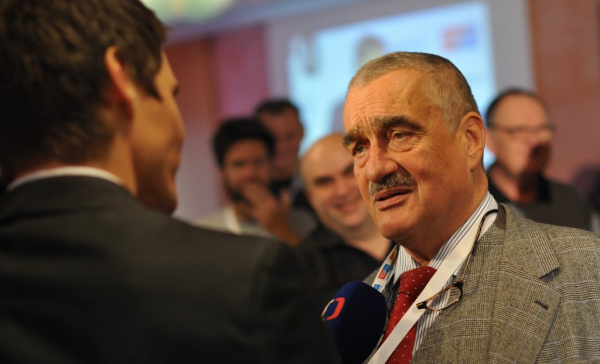 Schwarzenberg: Výzvou naší generace je obrana svobody v Evropě