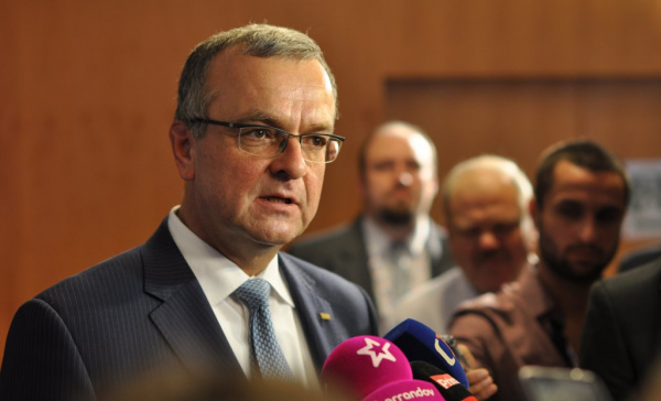 Kalousek: Ministr Jurečka udělal bez výběrového řízení kozla zahradníkem