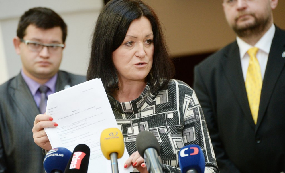 Langšádlová: Novela si klade za cíl zabránit umělému navyšování nízkých dluhů