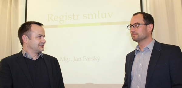 Farský: Cinklým smlouvám díky Registru smluv odzvoní. Zákon nepřinese buzeraci, ale miliardy navíc.
