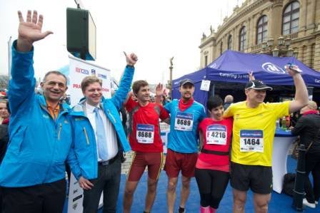 Běžecký tým TOP 09 na pražském maratonu