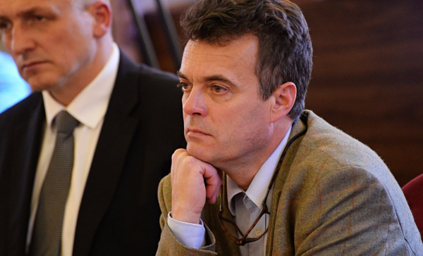 Czernin: Lidé se nepoučili z historie a nechají se nalákat na populistické řeči