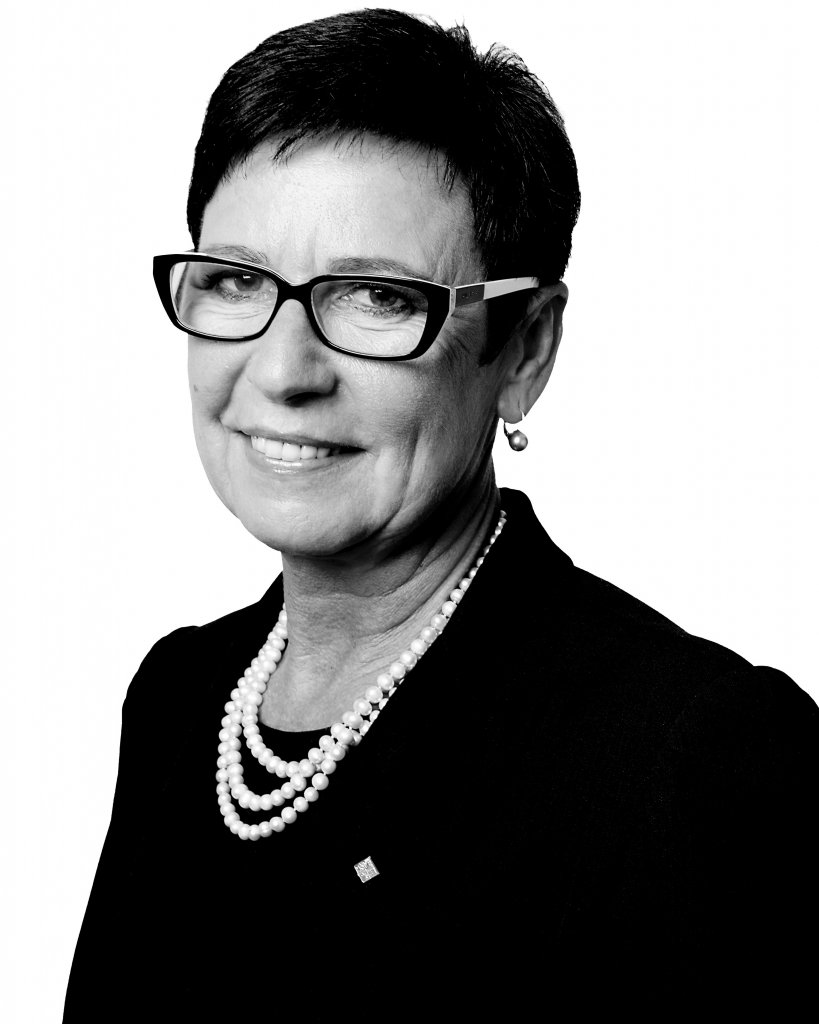 8. Mgr. Ivana Majíčková, MBA