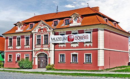 Nové muzeum v Dobříši přiblíží tradiční rukavičkářské řemeslo