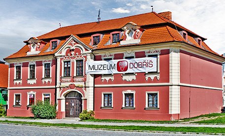 Nové muzeum v Dobříši přiblíží tradiční rukavičkářské řemeslo