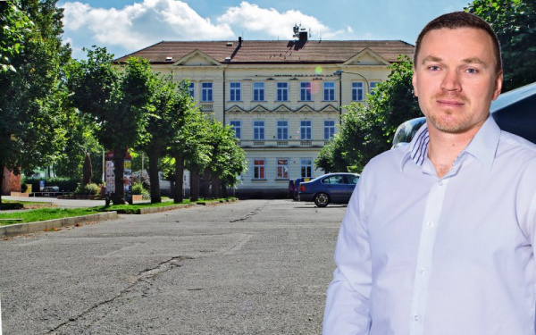 Radek Řechka: Komenského náměstí pro auta nebo pro lidi?