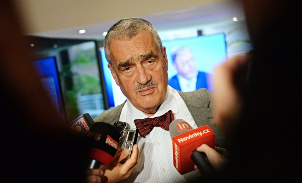 Schwarzenberg: Putinovi jde o celou Ukrajinu