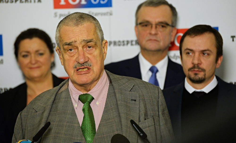 Schwarzenberg: Nebuďme ostudou Evropy a pomozme Ukrajině