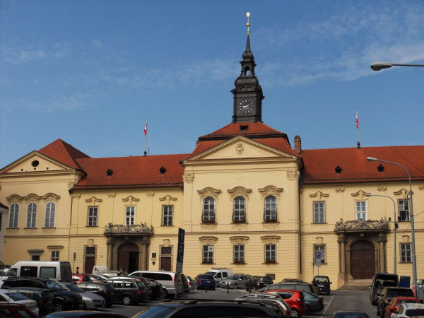 TOP 09 má stínové radní Brna