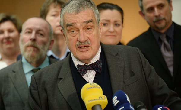 Schwarzenberg: Zákony, které si navrhnul ministr financí, jsou nehoráznost