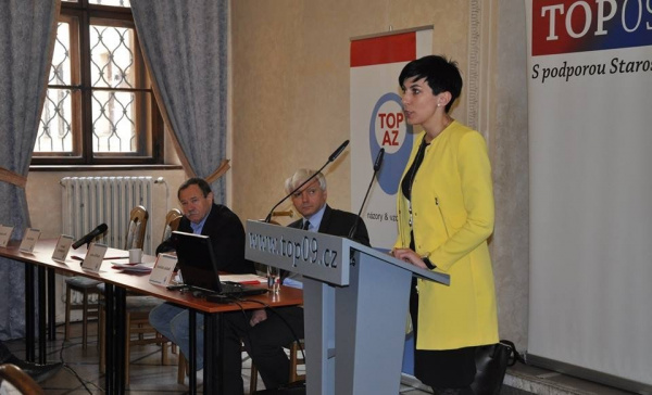 TOP 09 Praha: Pravidla developerům, pomoc rodinám, bezpečná Evropa