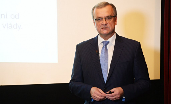 TOP 09: Vláda projídá a přerozděluje budoucnost této země