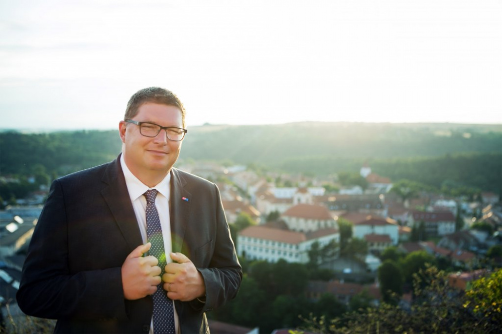 Moravský Krumlov vloni nejvíce investoval do komunálních služeb, pozemků na bydlení, školství a kultury