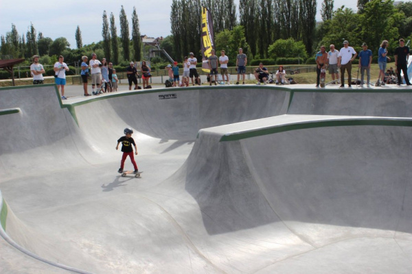 Nový skatepark u Plechárny otevřen