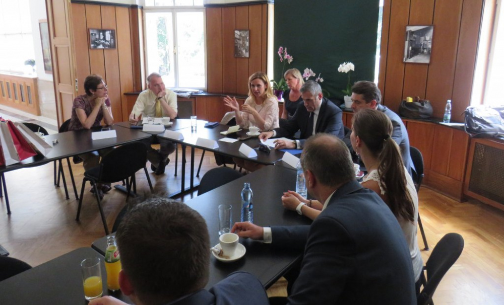 Zelienková: S velvyslanci přinášíme Zlínskému kraji nové příležitosti