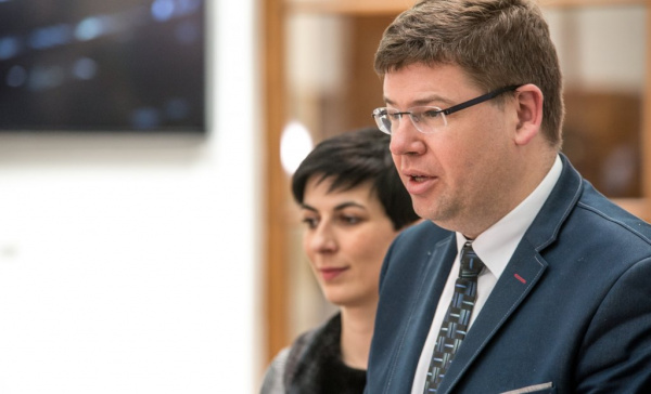 Pekarová Adamová: Pospíšil musí pokračovat ve funkci předsedy
