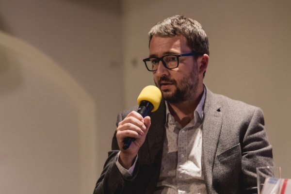 Jakubec: Slibem nezarmoutíš, aneb 800 milionů na hokejovou halu v Olomouci