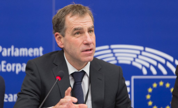 Niedermayer: Pokud chce být Babiš premiér, nesmí Agrofert dostat ani euro z unijních dotací