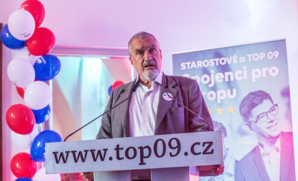 Schwarzenberg: Český argument ve sporu o Turów je o něco silnější, nutný ale bude kompromis