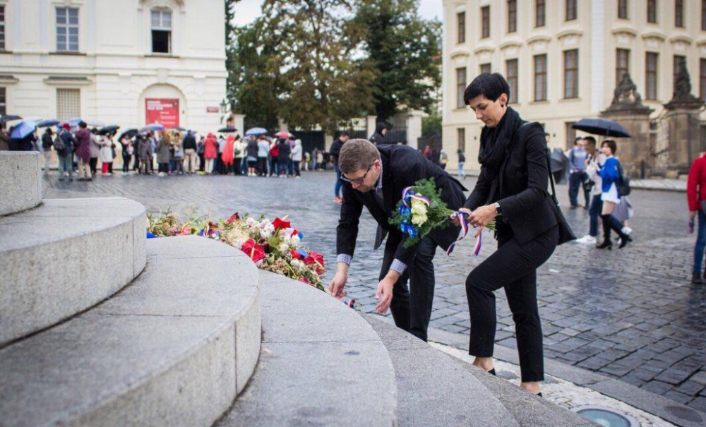 TOP 09 Praha si připomíná Den české státnosti