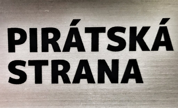 TOP 09 v Praze 10 bude žádat odvolání „pirátské“ místostarostky kvůli podezření z klientelismu