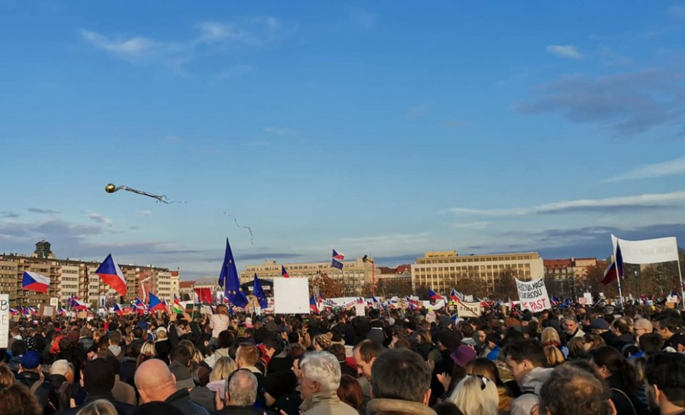 Blažek: Vzpomeňme 17. listopadu také na ty, kteří se svobody nedočkali.