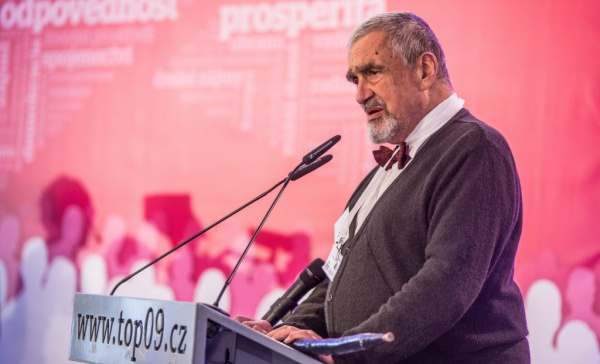 Schwarzenberg: Jako starej dědek mohu říkat pravdu i o Izraeli