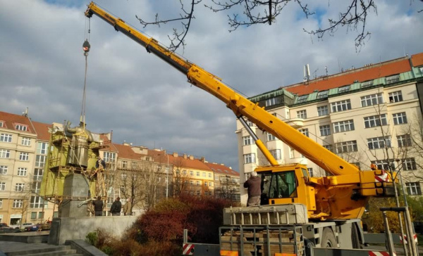 Kolář: Přemístili jsme sochu maršála Koněva