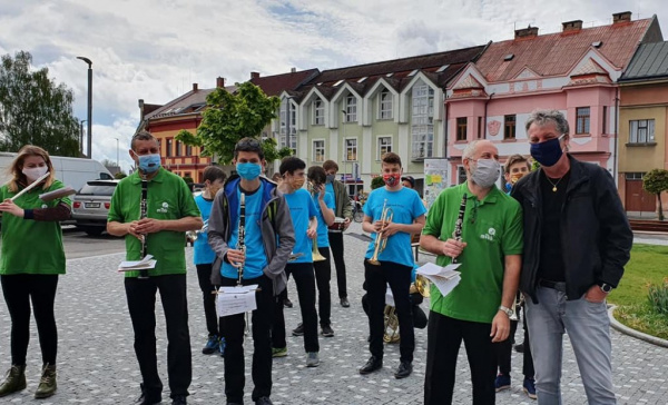 TOP 09: Pomáháme s následky epidemie