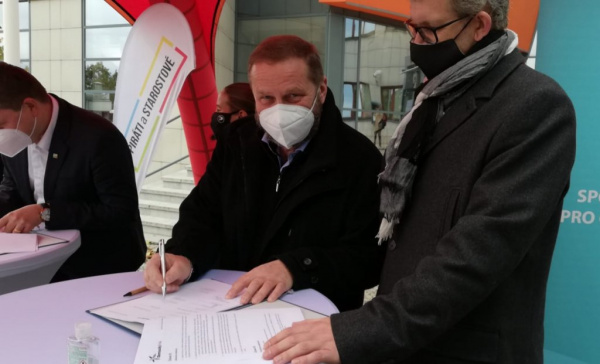 Krajská vláda v Olomouci podepsala koaliční smlouvu