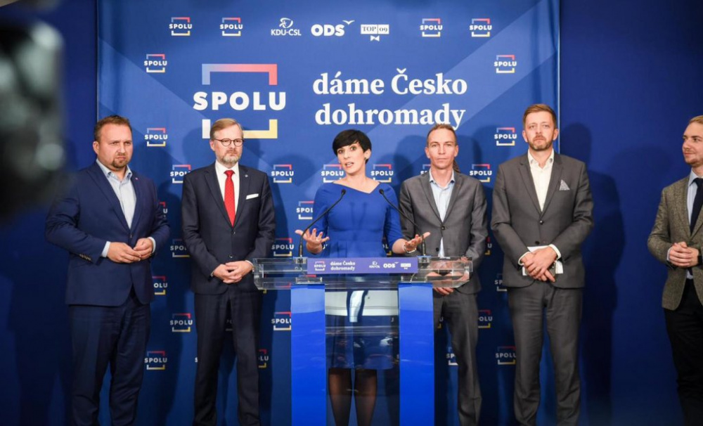 Koalice SPOLU: Podepsali jsme memorandum s koalicí Pirátů a Starostů o vytvoření většinové vlády ČR