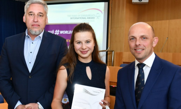 Britská královská rodina ocenila studenty z Jihočeského kraje