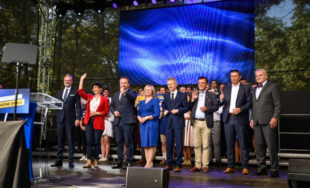 V těžkých časech držme SPOLU. Koalice ODS, KDU-ČSL a TOP 09 zahájila horkou fázi předvolební kampaně