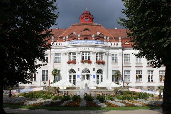 Otys:Karlovy Vary znovu uvažují o silném investorovi pro Alžbětiny lázně 