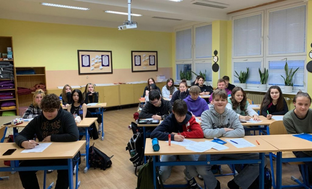 Studentské volby nanečisto mezi studenty v Kraslicích