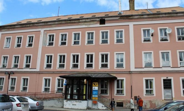 Mach: Když koupíme budovu pošty, můžeme postavit nové byty, uvažuje Aš