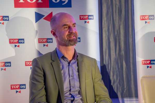 Hradecké školy budou mít nové kolárny pro žáky a učitele