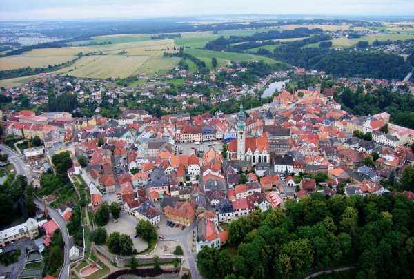 V Táboře vrcholí přípravy stavby druhé ledové plochy