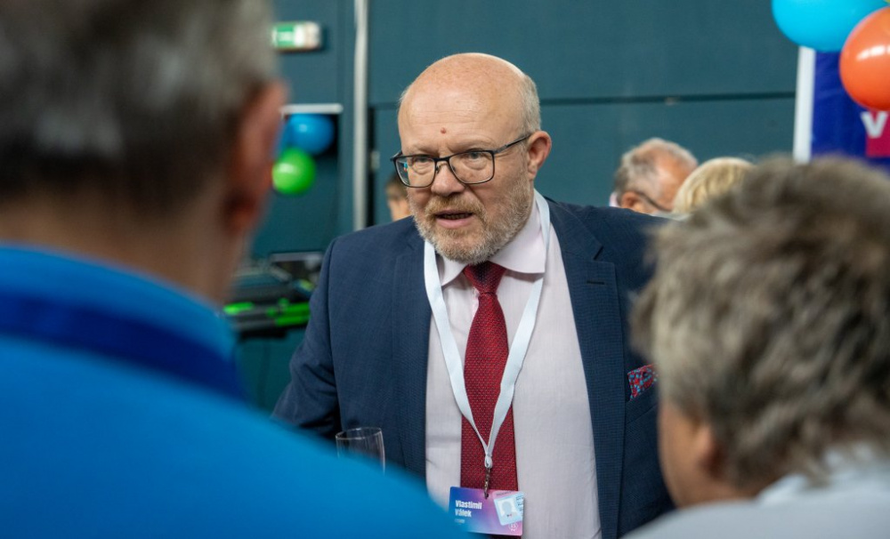 Ministerstvo zdravotnictví: Očkujte se proti chřipce a covidu-19. Stále je vhodný čas