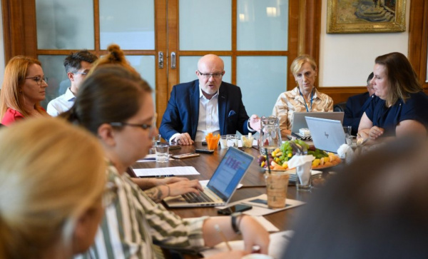 Ministerstvo zdravotnictví představilo médiím novelu zákona o specifických zdravotních službách