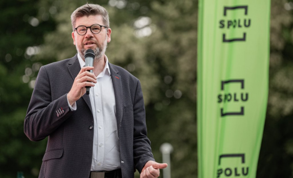 Zástupci sedmi politických uskupení debatovali o bezpečnosti a ekonomice