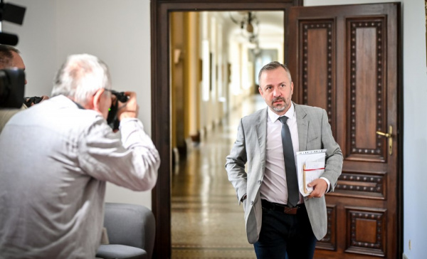 Senát schválil reformní zákon o vědě: podpoří inovace i mladé talenty