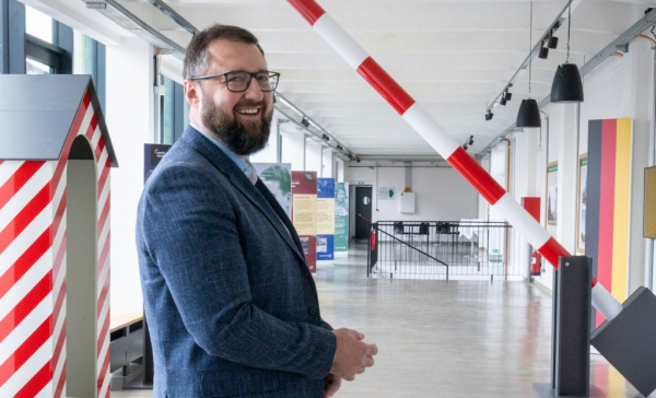 Předseda karlovarské TOP 09: Hybridní válka tu probíhá už řadu let. Je potřeba změnit zákony