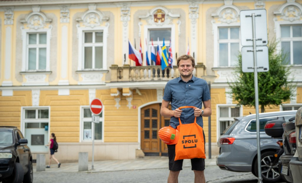 Spor o pivo za 15 korun: SPD dělá z hospodských zloděje, tvrdí kandidát TOP 09 Jan Matějka