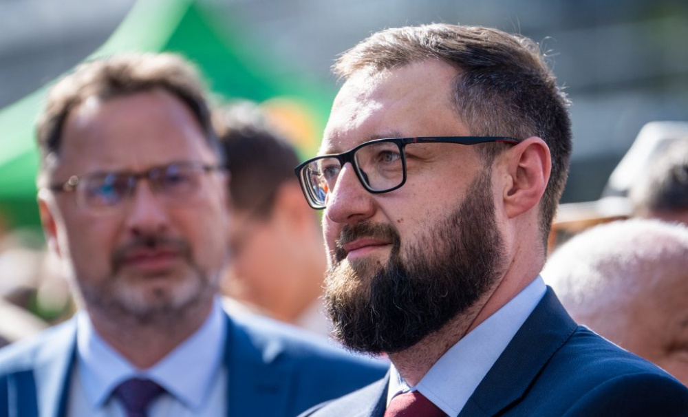 ETS II v současné podobě je hrozba pro domácnosti i firmy, říká lídr TOP09 na Karlovarsku Lukáš Otys