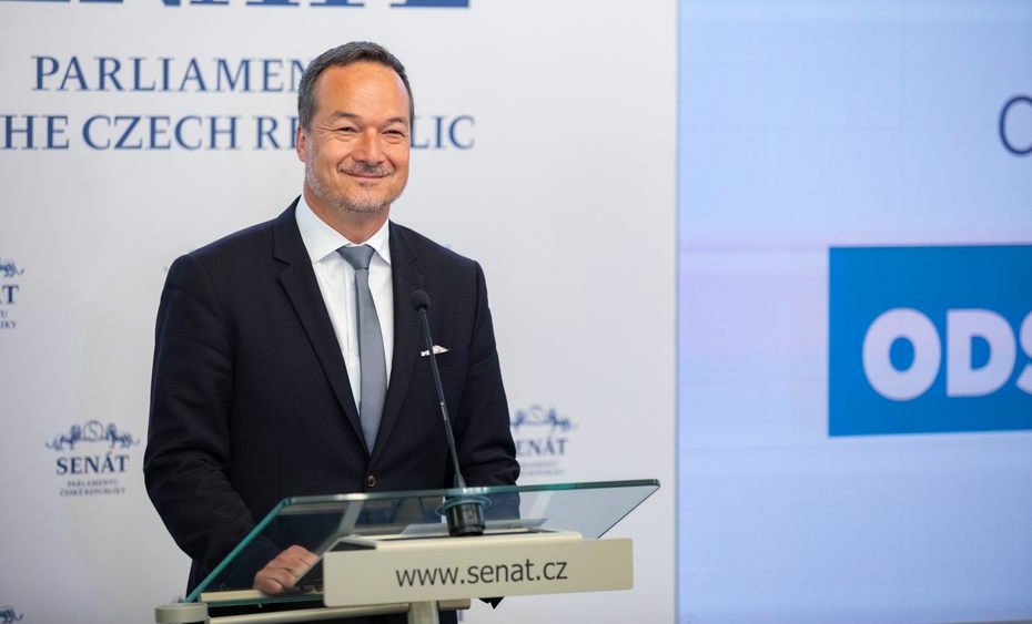 Ústavní soud vyhověl návrhu senátorů TOP&nbsp;09 na zrušení odděleného zápisu ukrajinských dětí na základních školách