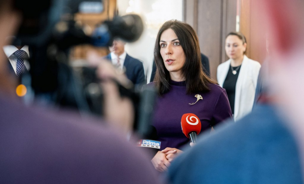 Nemělo by zapadnout. Pekarová připomněla, že i SPD souhlasila s&nbsp;podporou Ukrajiny