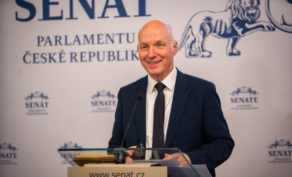 Pavel Fischer: Předseda Sněmovny jako hybridní hrozba