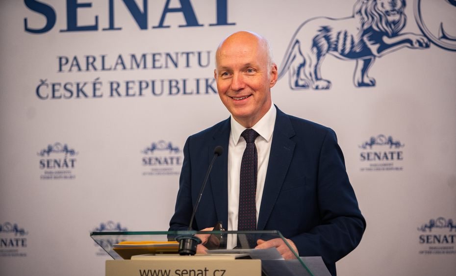 Pavel Fischer: Předseda Sněmovny jako hybridní hrozba