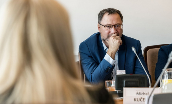 Vládní program zapomněl na Ústecko i Ostravsko. A na zelenou energetiku